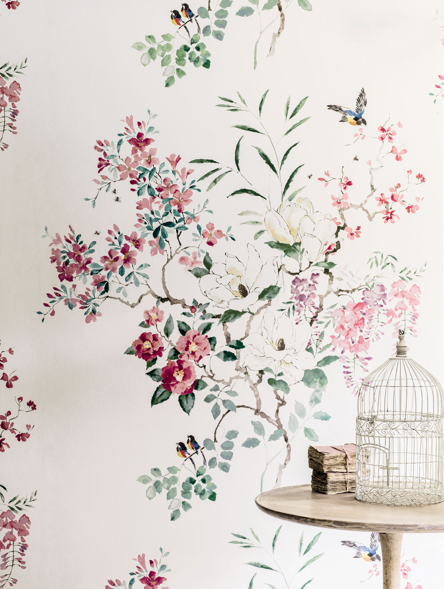 Raumbild englische Tapete Sanderson Kollektion 2020 Magnolia & Blossom zum online kaufen