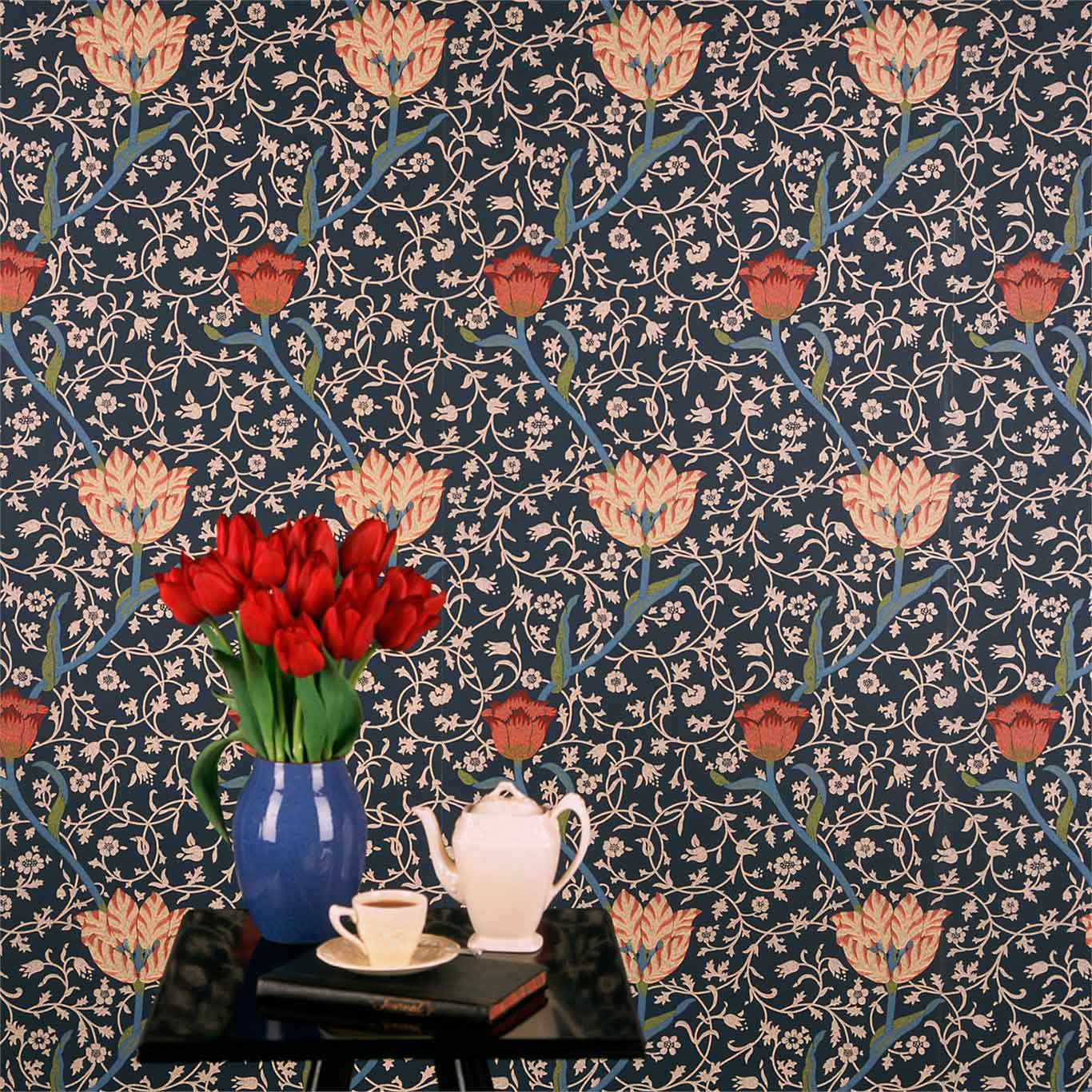 Tapeten Morris Garden Tulip - Raumbild mit Tapeten Idee